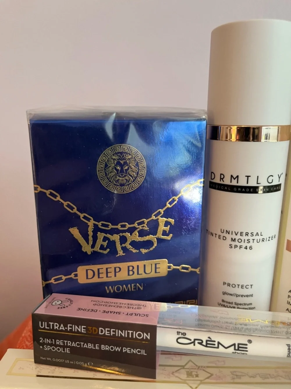 OLAPLEX, Drmtlgy, Creme, Geller, Predire, Revolution, Versace-inspired perfume - Picture 4 of 9